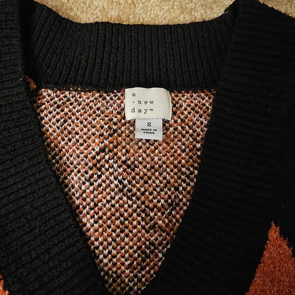 Oversized Sweater - Picture 2 of 2